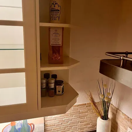 Comfy In Center 홈스테이