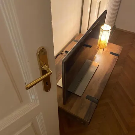 Comfy In Center Δωμάτια σε οικογενειακή κατοικία *