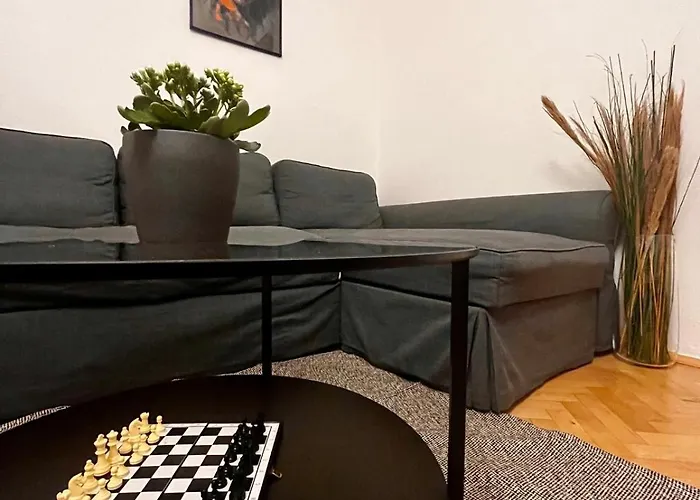 Comfy In Center